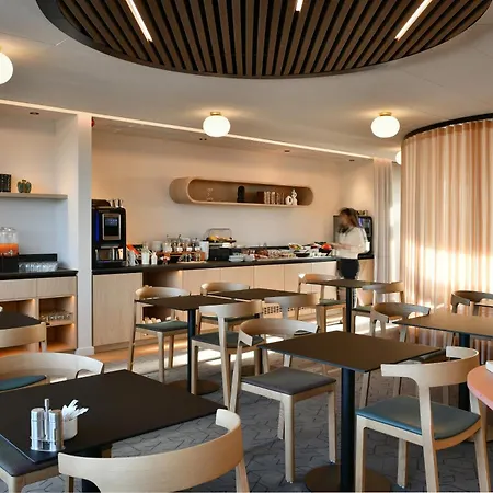 Holiday Inn Reims Centre By Ihg-2